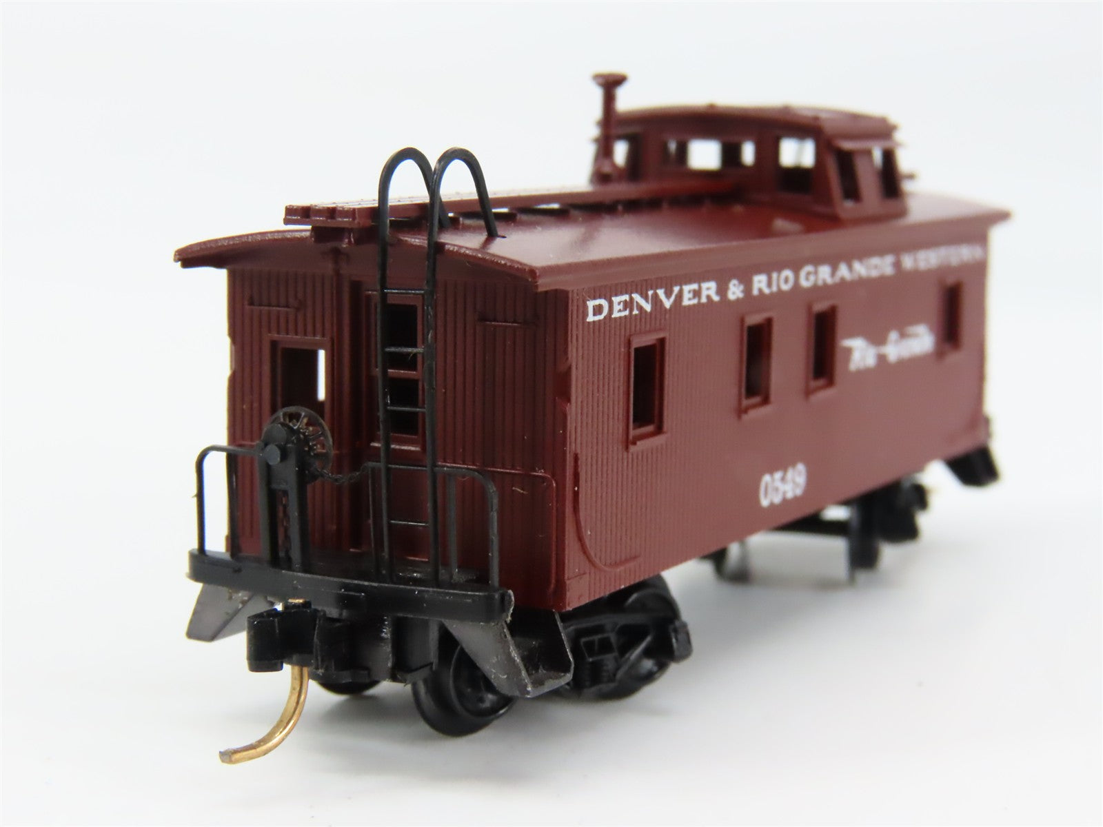 N Scale Micro-Trains MTL 50110 Denver & Rio Grande Western 34' Caboose 0549 RTR