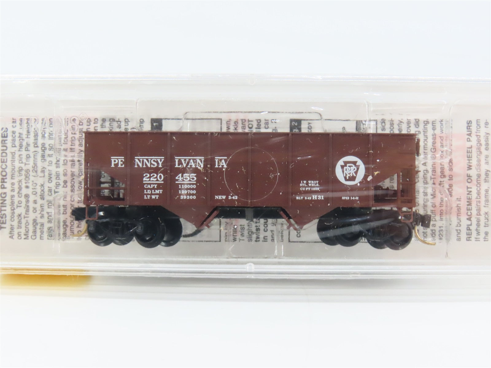 N Scale Micro-Trains MTL 56060 Pennsylvania 33' 2-Bay Hopper 220455 RTR