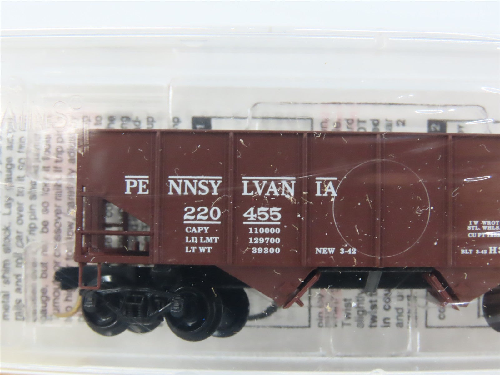 N Scale Micro-Trains MTL 56060 Pennsylvania 33' 2-Bay Hopper 220455 RTR