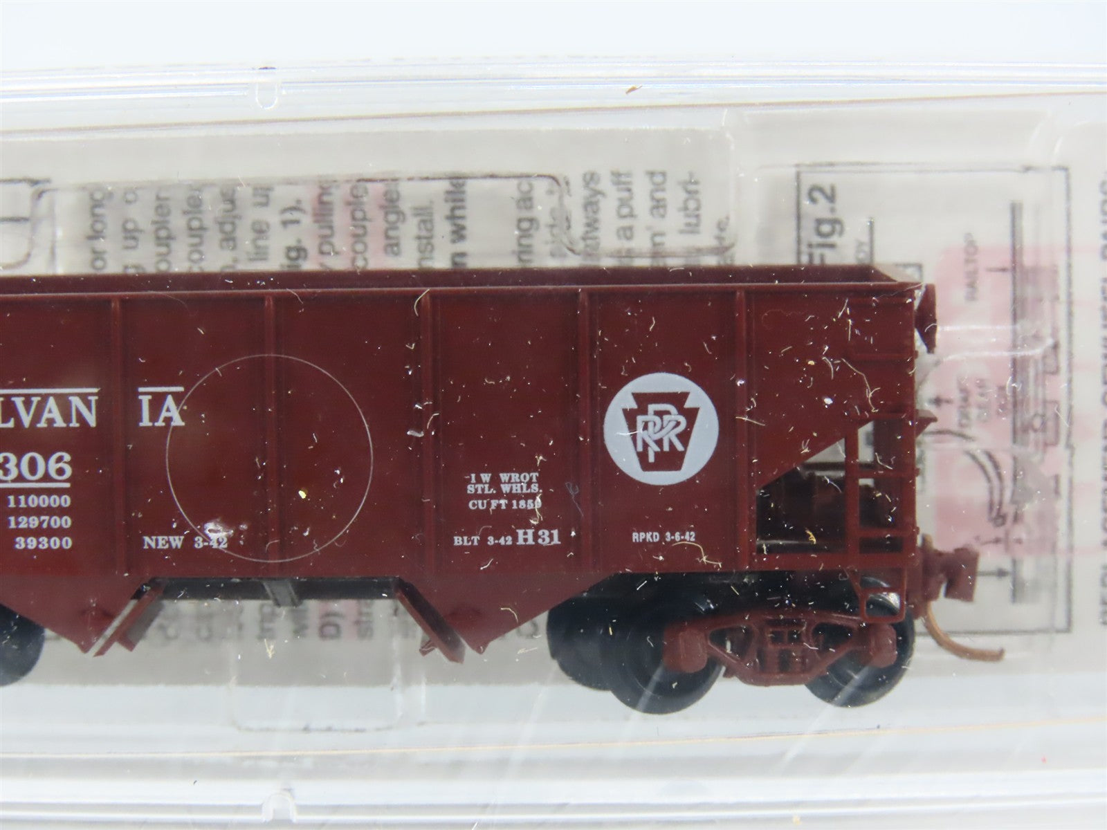 N Scale Micro-Trains MTL 56060 Pennsylvania 33' 2-Bay Hopper 220306 RTR