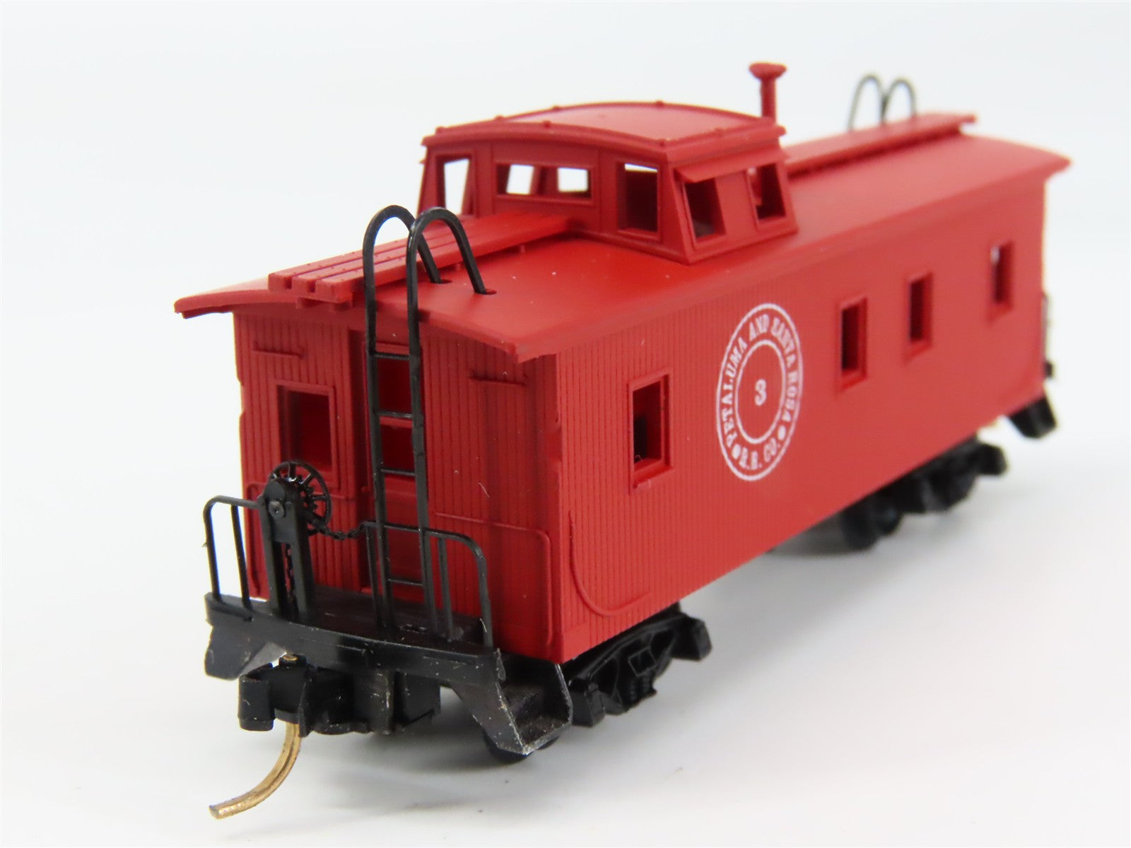 N Scale Micro-Trains MTL 50120 Petaluma & Santa Rosa 34' Caboose 3 RTR