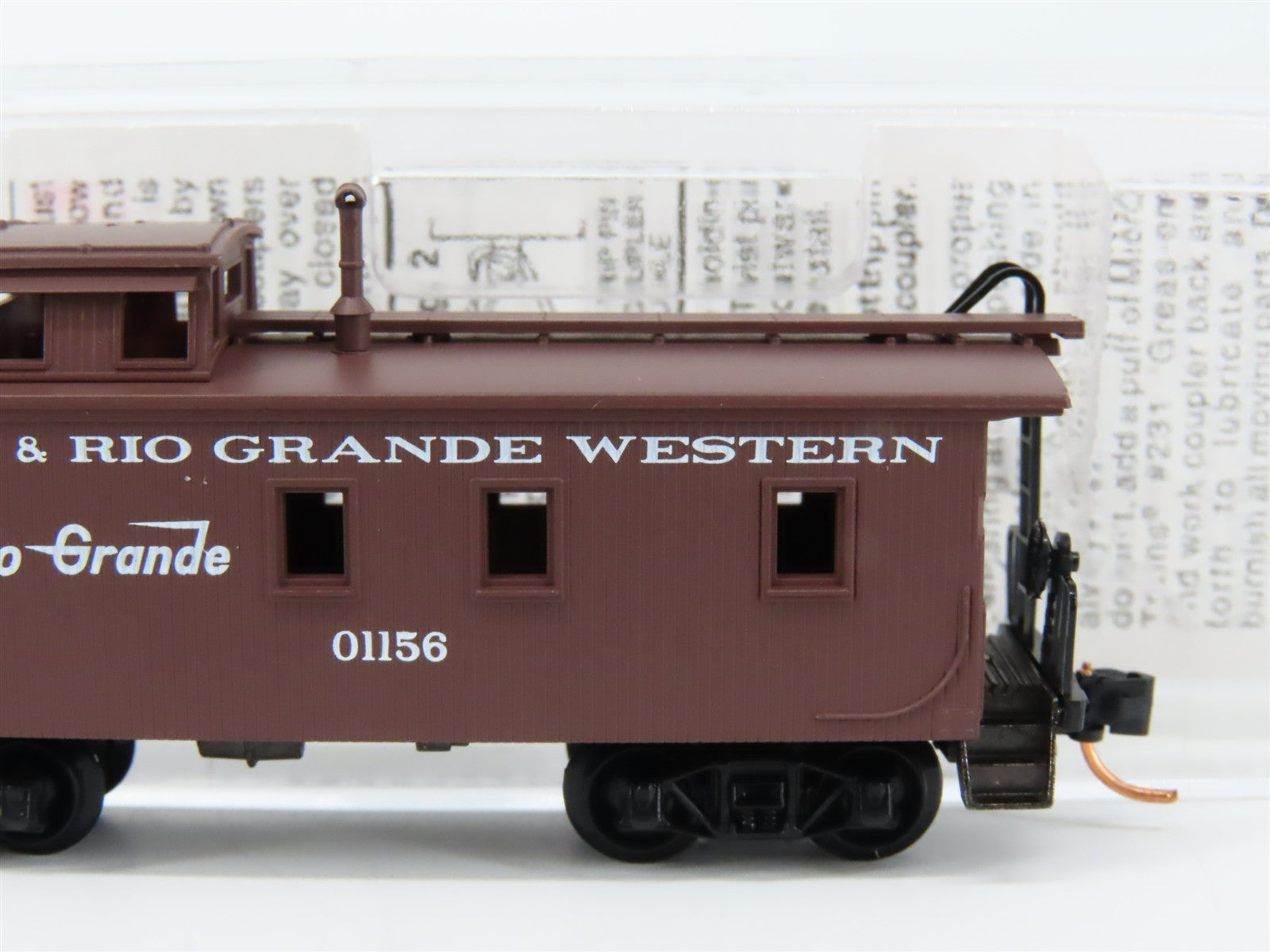 N Scale Micro-Trains MTL 50110 Denver & Rio Grande Western 34' Caboose RTR