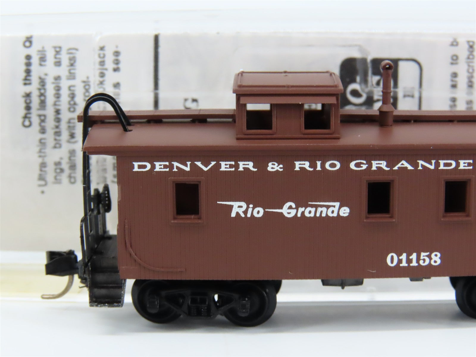 N Scale Micro-Trains MTL 50110 Denver & Rio Grande Western 34' Caboose 01158 RTR