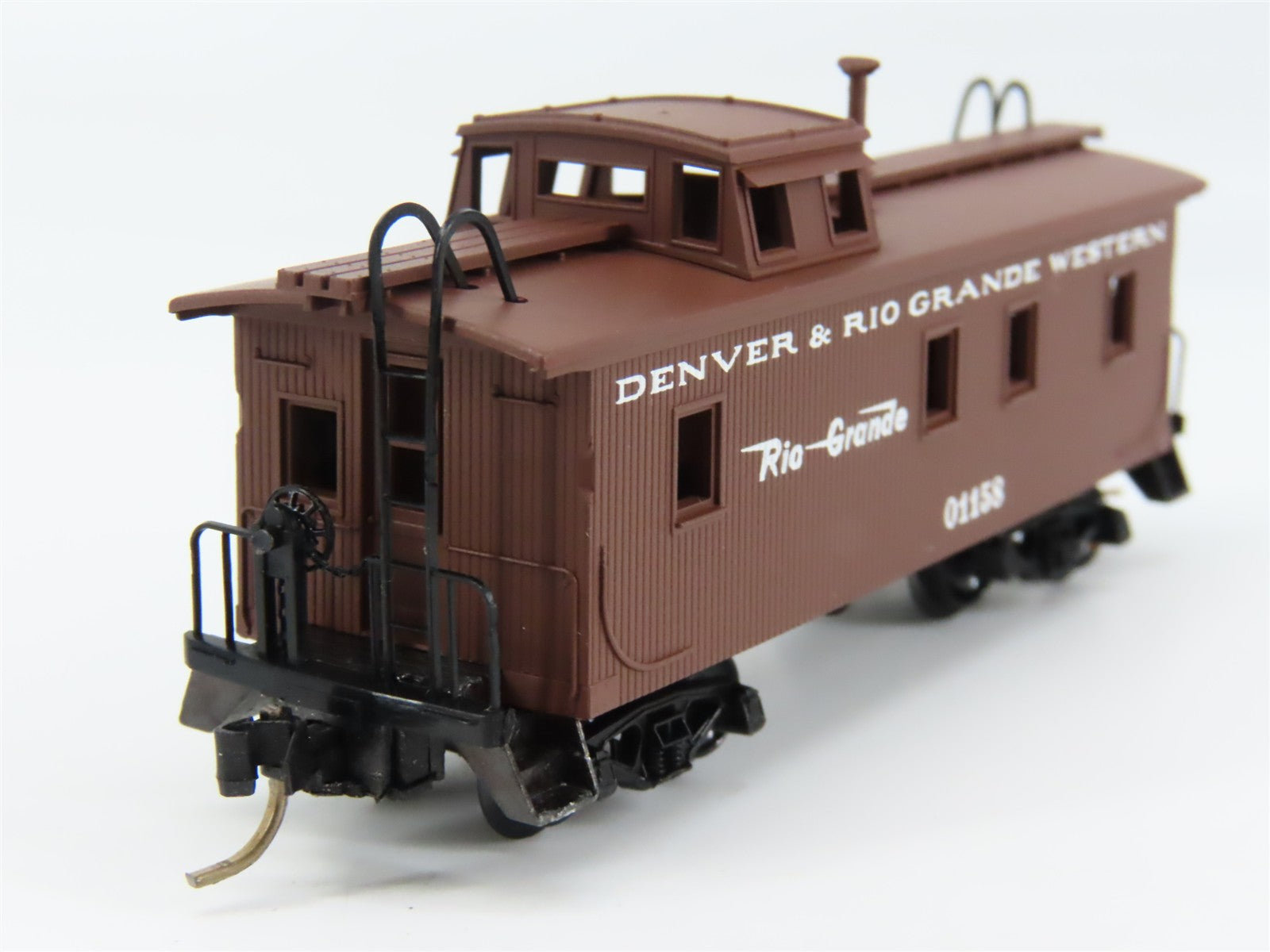 N Scale Micro-Trains MTL 50110 Denver & Rio Grande Western 34' Caboose 01158 RTR