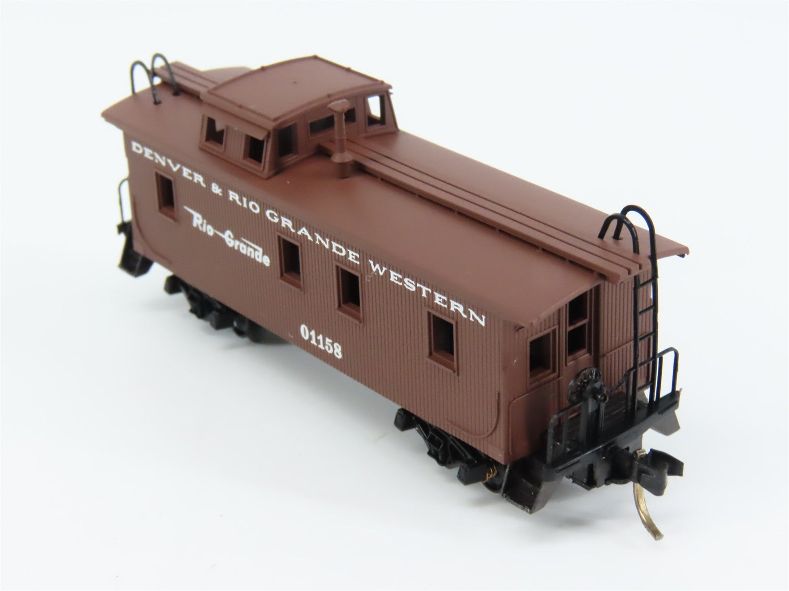 N Scale Micro-Trains MTL 50110 Denver & Rio Grande Western 34' Caboose 01158 RTR