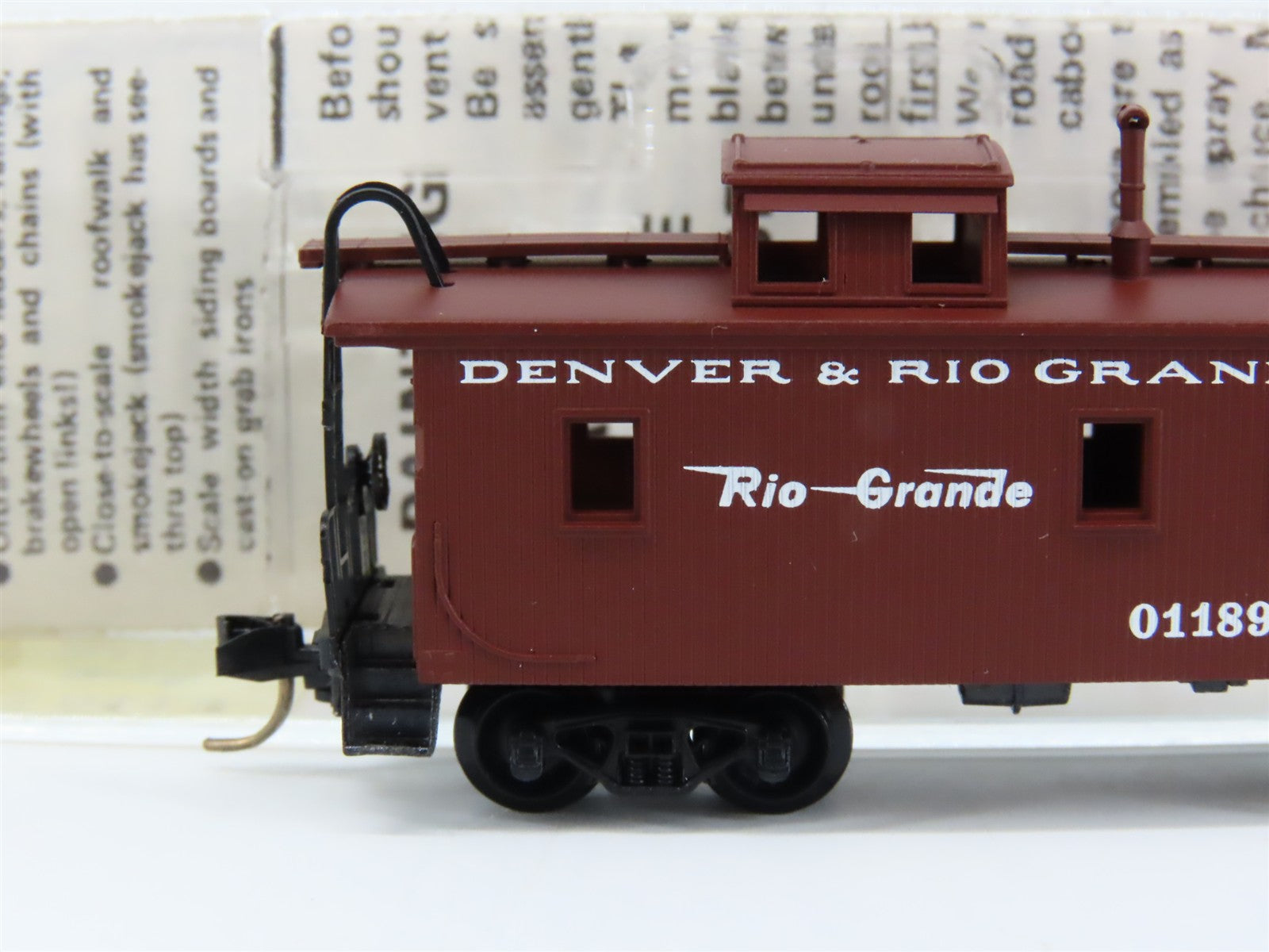 N Scale Micro-Trains MTL 50110 Denver & Rio Grande Western 34' Caboose 01189 RTR