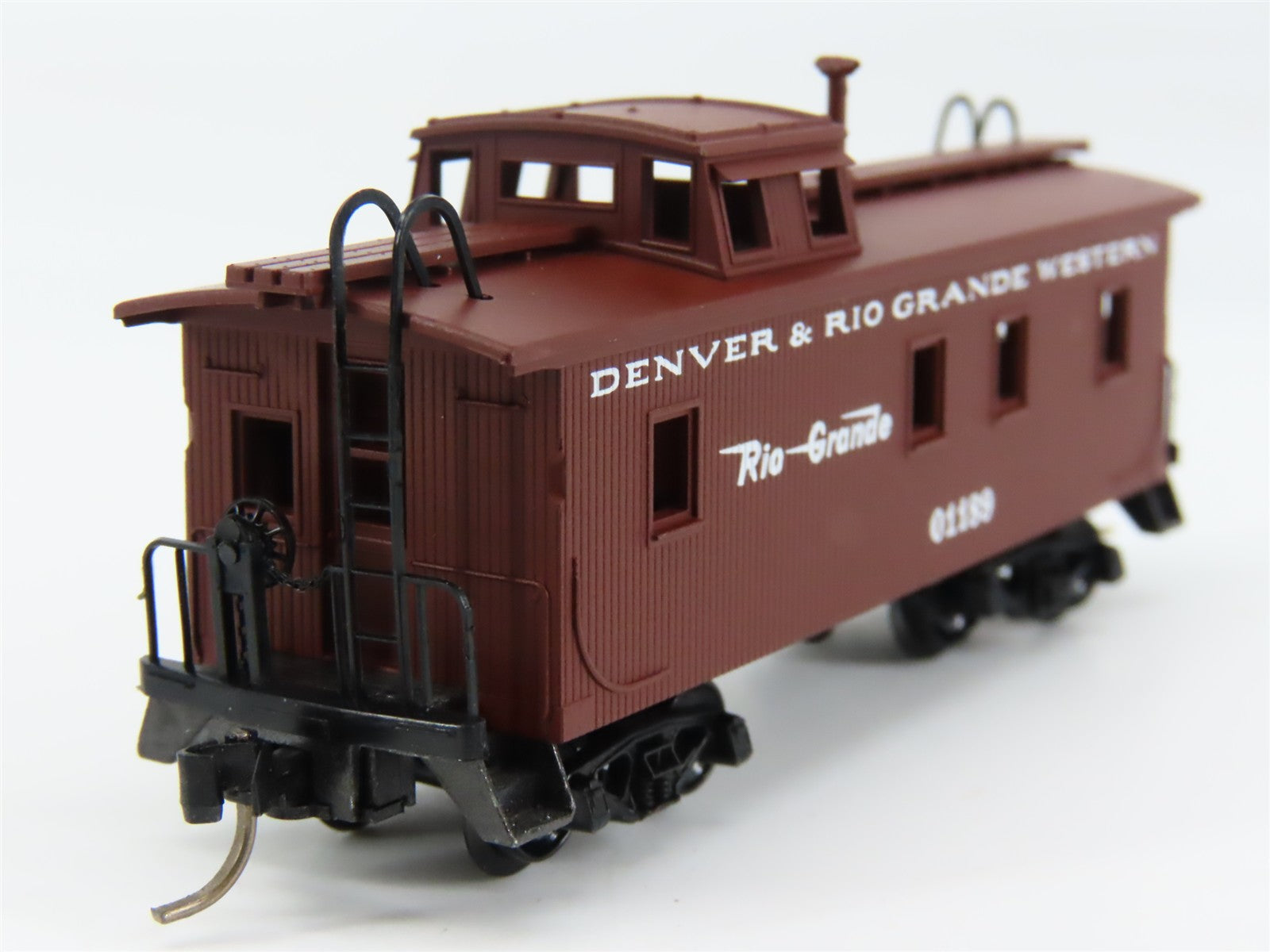 N Scale Micro-Trains MTL 50110 Denver & Rio Grande Western 34' Caboose 01189 RTR