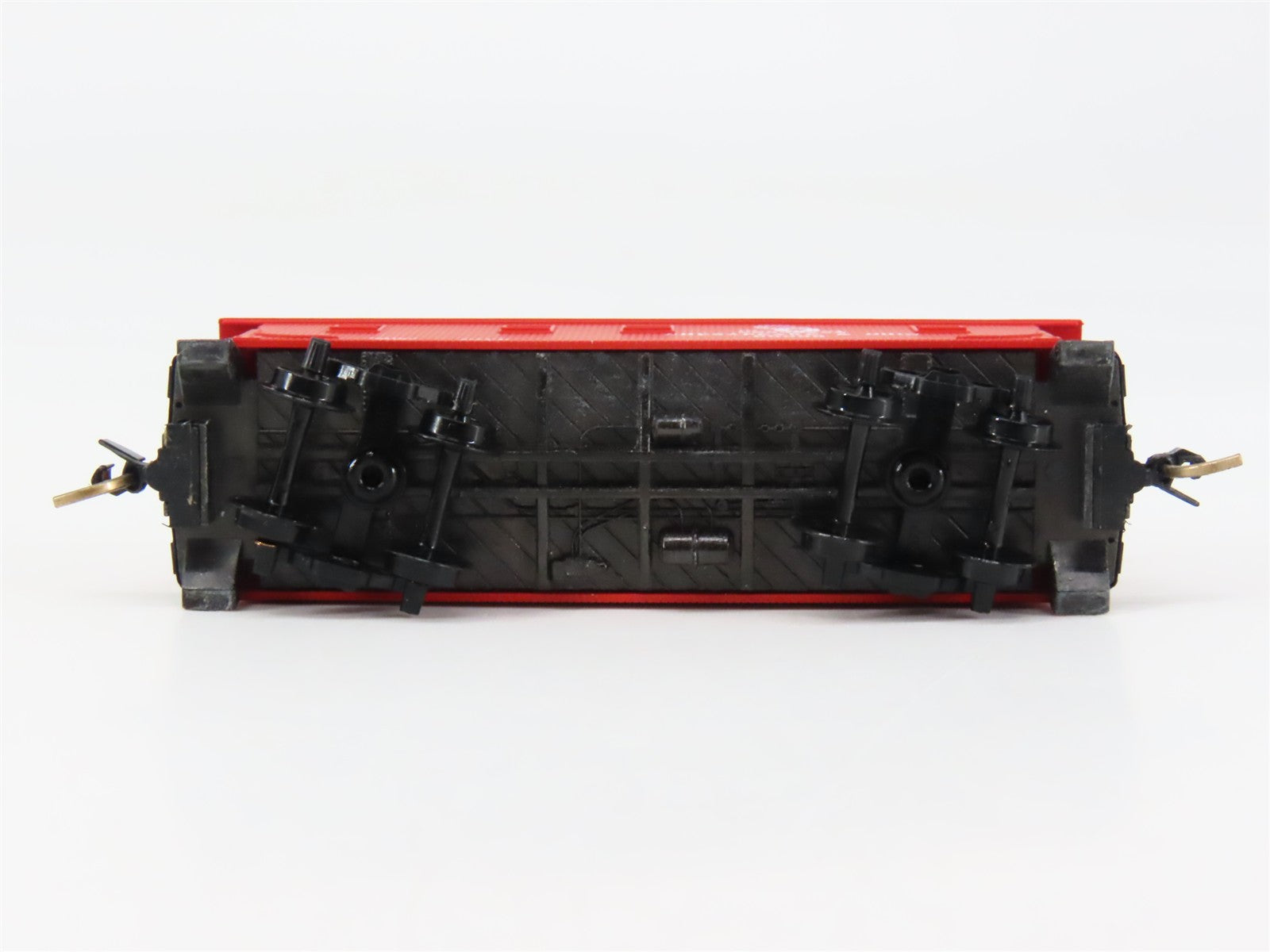 N Scale Micro-Trains MTL 50190 Chesapeake & Ohio 34' Wood-Sheathed Caboose RTR