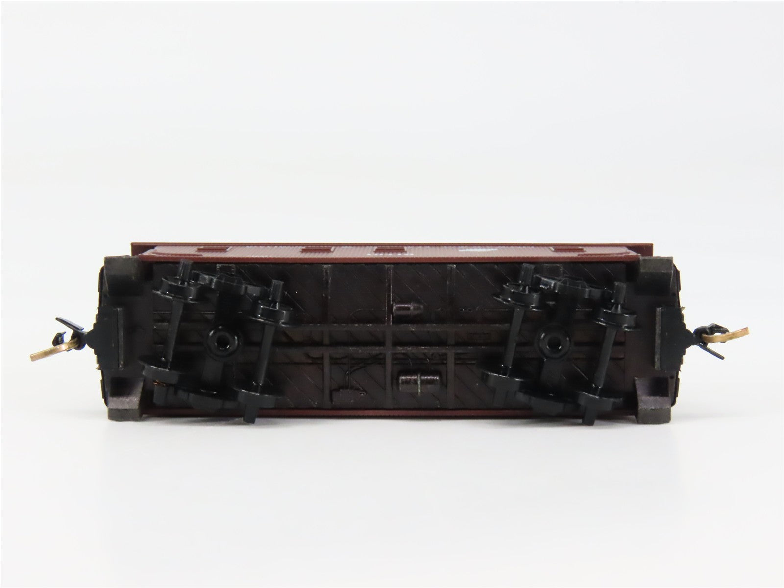 N Scale Micro-Trains MTL 50200 CNW Chicago & North Western 34' Caboose 10410 RTR