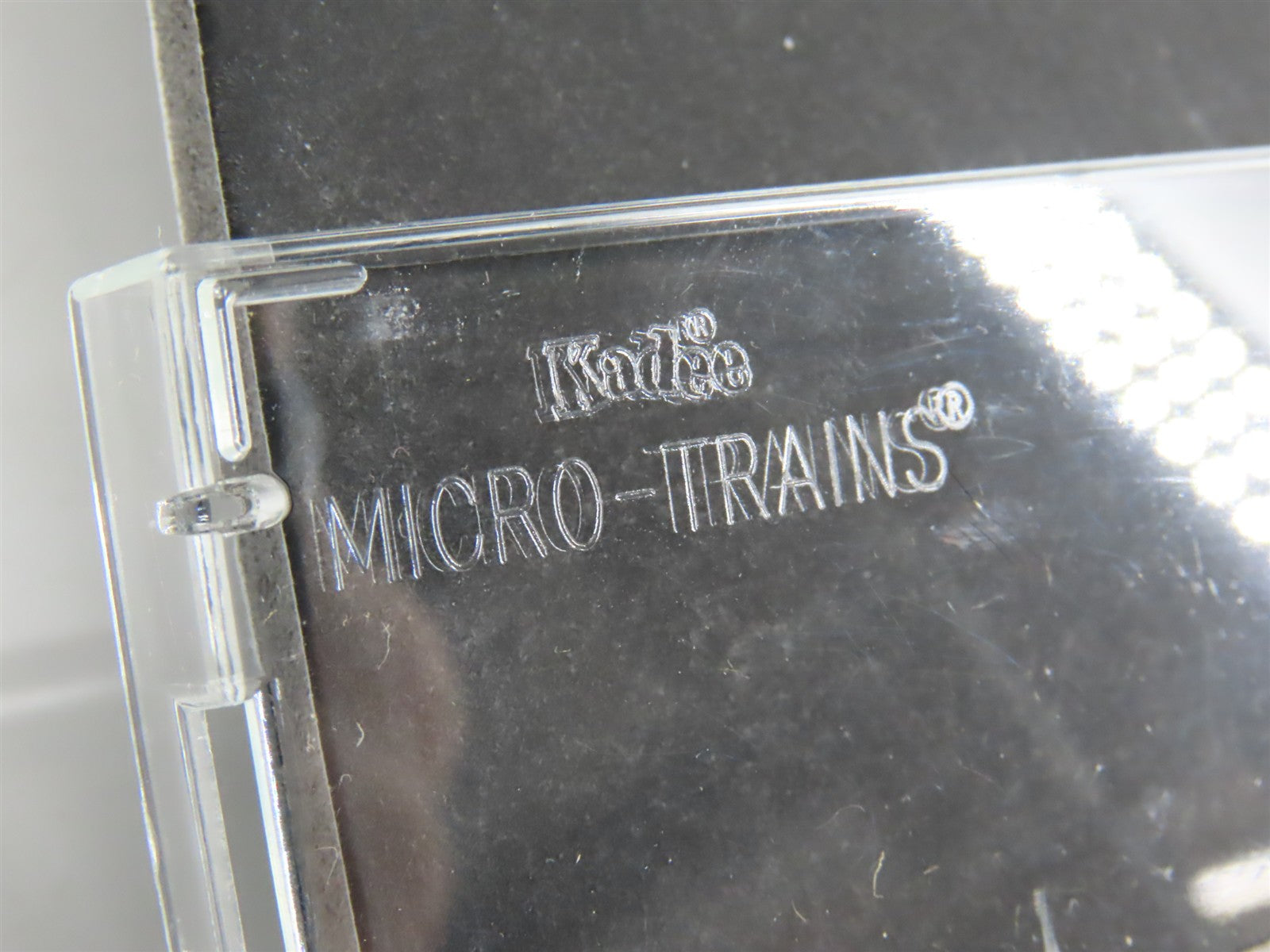 N Scale Micro-Trains MTL 50200 CNW Chicago & North Western 34' Caboose 10410 RTR