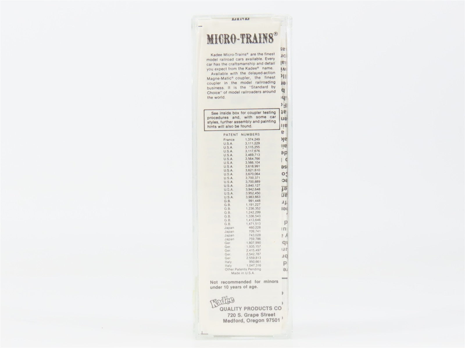 N Scale Micro-Trains MTL 50200 CNW Chicago & North Western 34' Caboose 10410 RTR
