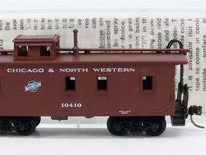 N Scale Micro-Trains MTL 50200 CNW Chicago & North Western 34' Caboose 10410 RTR