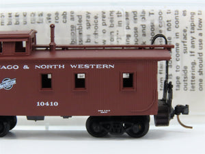 N Scale Micro-Trains MTL 50200 CNW Chicago & North Western 34' Caboose 10410 RTR