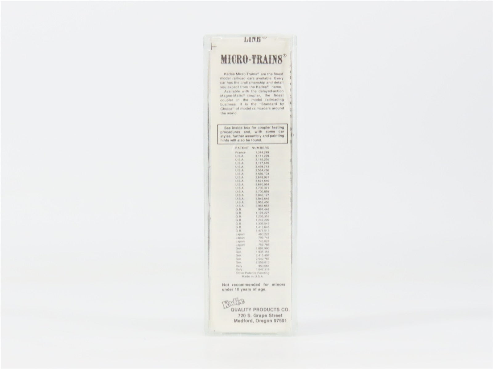 N Scale Micro-Trains MTL 50200 CNW Chicago & North Western 34' Caboose 10410 RTR