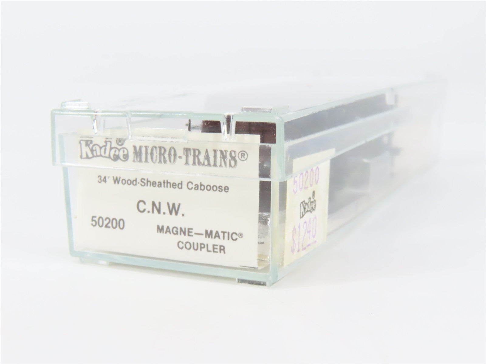 N Scale Micro-Trains MTL 50200 CNW Chicago & North Western 34' Caboose 10410 RTR