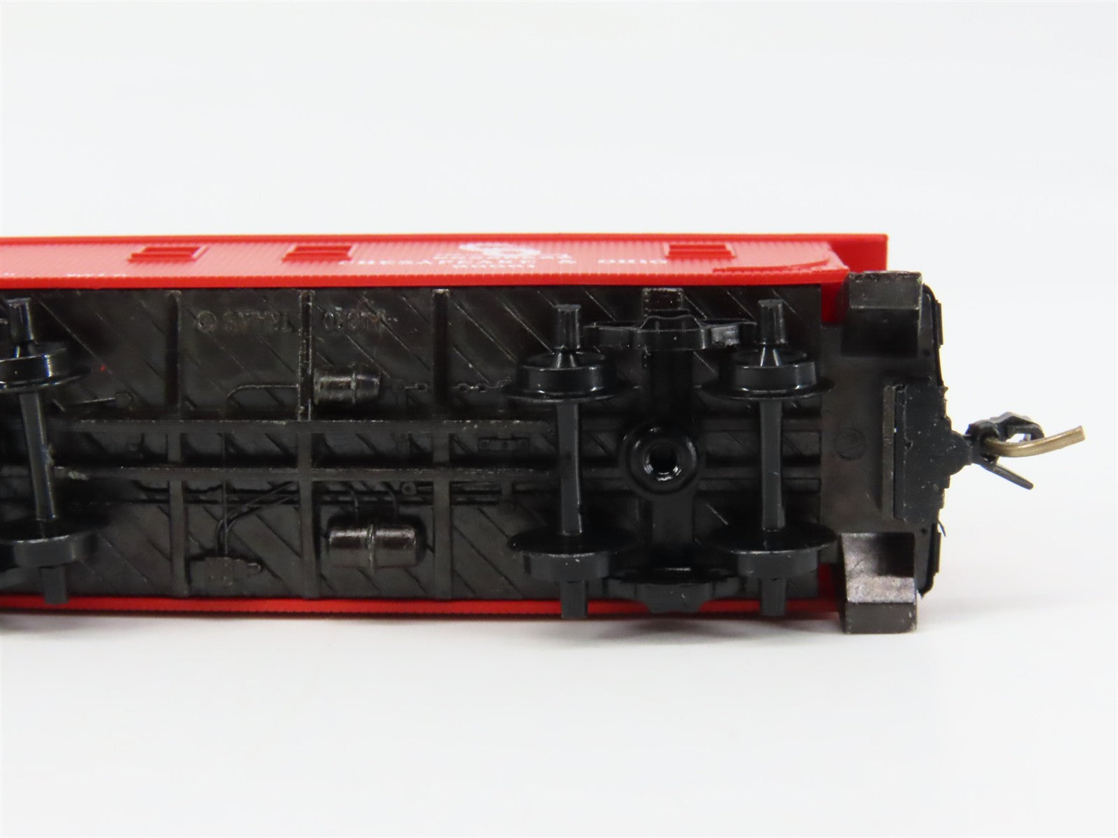 N Scale Micro-Trains MTL 50190 Chesapeake & Ohio 34' Wood Sheathed Caboose RTR