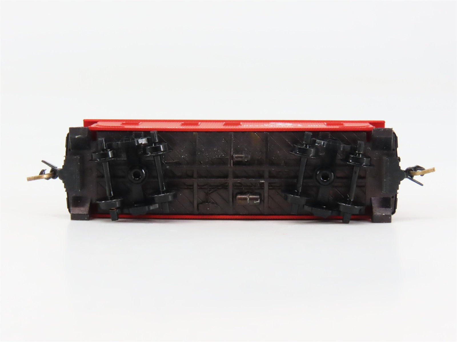 N Scale Micro-Trains MTL 50190 Chesapeake & Ohio 34' Wood-Sheathed Caboose RTR