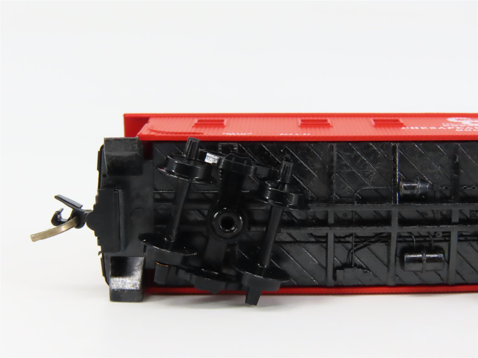N Scale Micro-Trains MTL 50190 Chesapeake & Ohio 34' Wood-Sheathed Caboose RTR