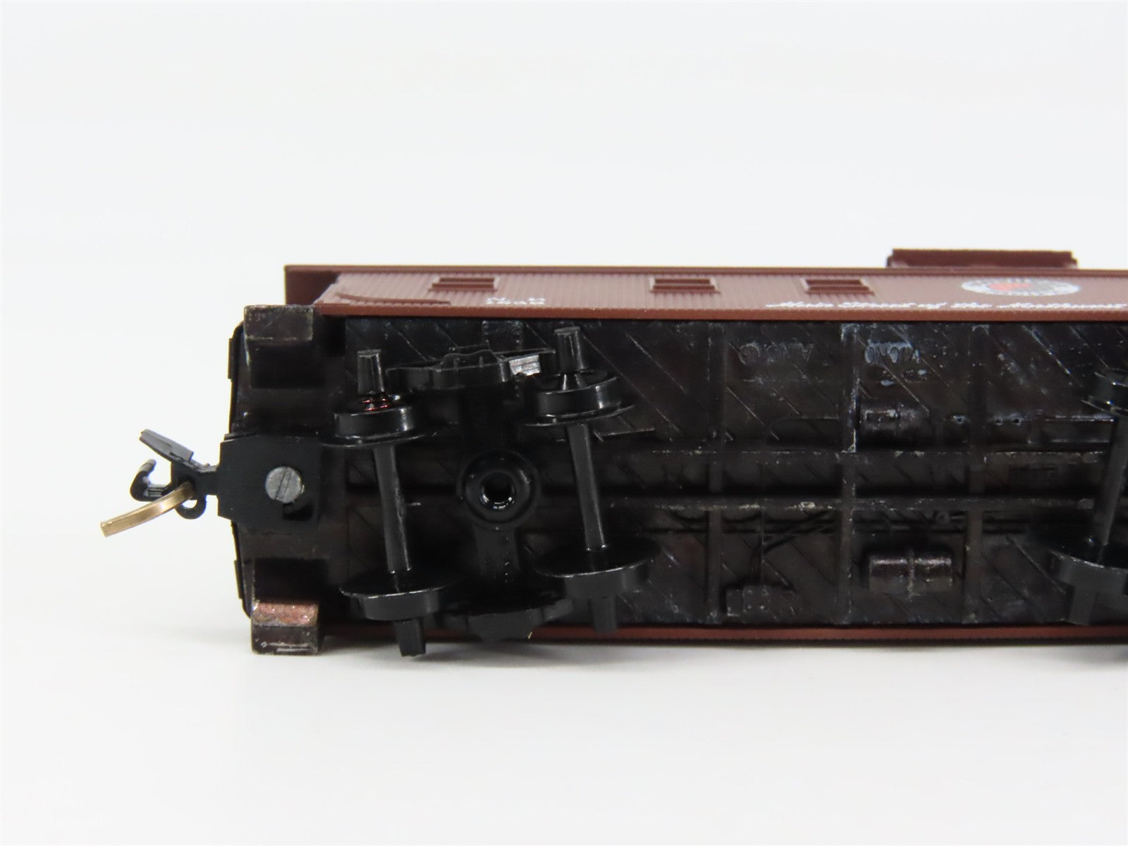 N Scale Micro-Trains MTL 51050 NP Northern Pacific 34' Wood Sheathed Caboose RTR