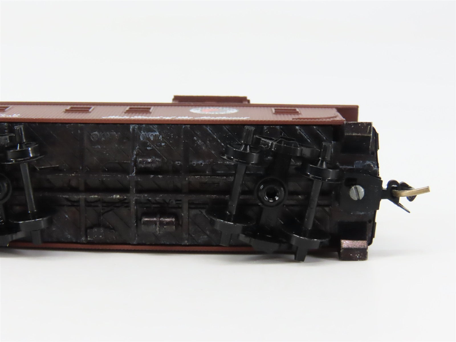 N Scale Micro-Trains MTL 51050 NP Northern Pacific 34' Wood Sheathed Caboose RTR