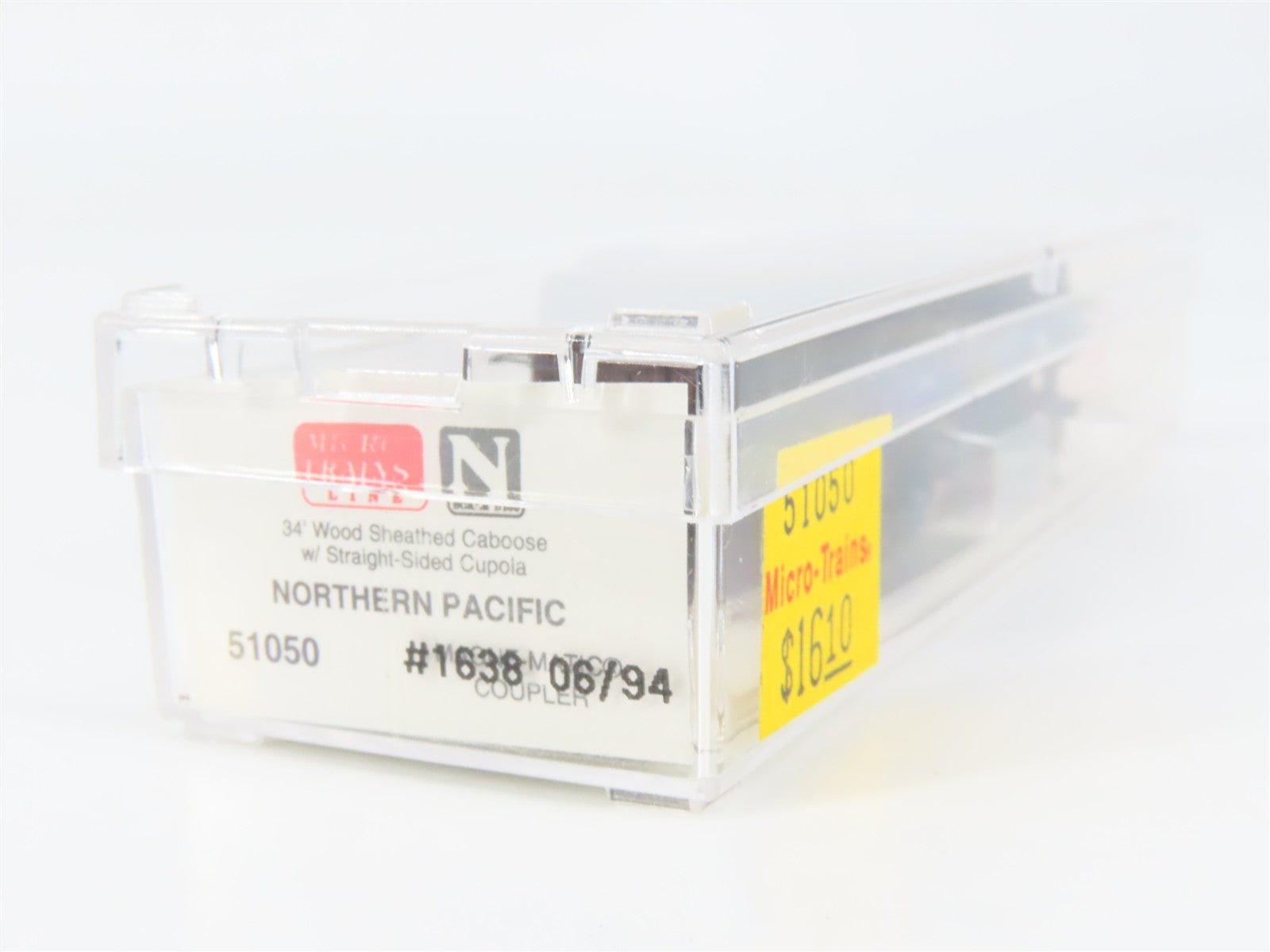 N Scale Micro-Trains MTL 51050 NP Northern Pacific 34' Wood Sheathed Caboose RTR