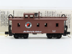 N Scale Micro-Trains MTL 51050 NP Northern Pacific 34' Caboose 1638 RTR