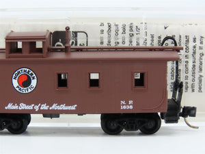 N Scale Micro-Trains MTL 51050 NP Northern Pacific 34' Caboose 1638 RTR