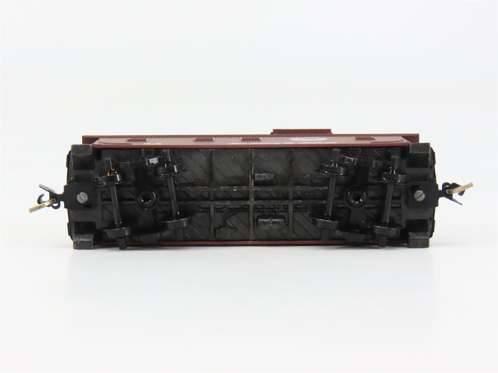 N Scale Micro-Trains MTL 51050 NP Northern Pacific 34' Caboose 1638 RTR