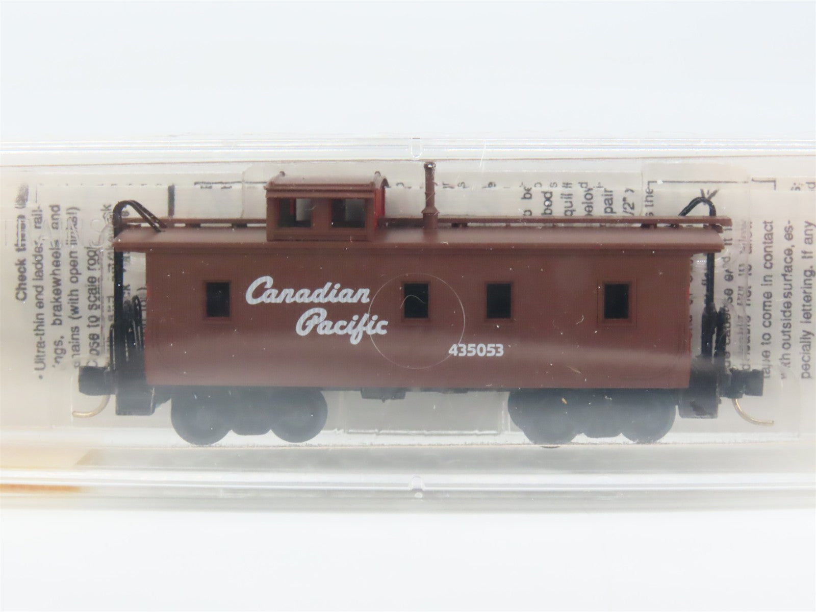N Scale Micro-Trains MTL 51010 Canadian Pacific 34' Wood Sheathed Caboose RTR