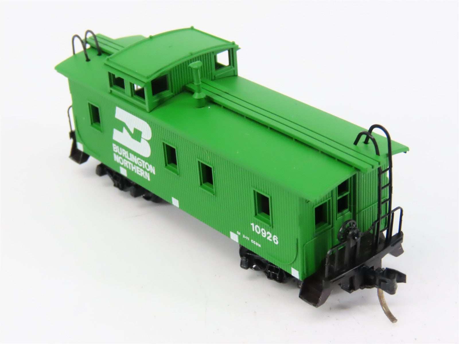 N Scale Micro-Trains MTL 51090 Burlington Northern 34' Wood-Sheathed Caboose RTR