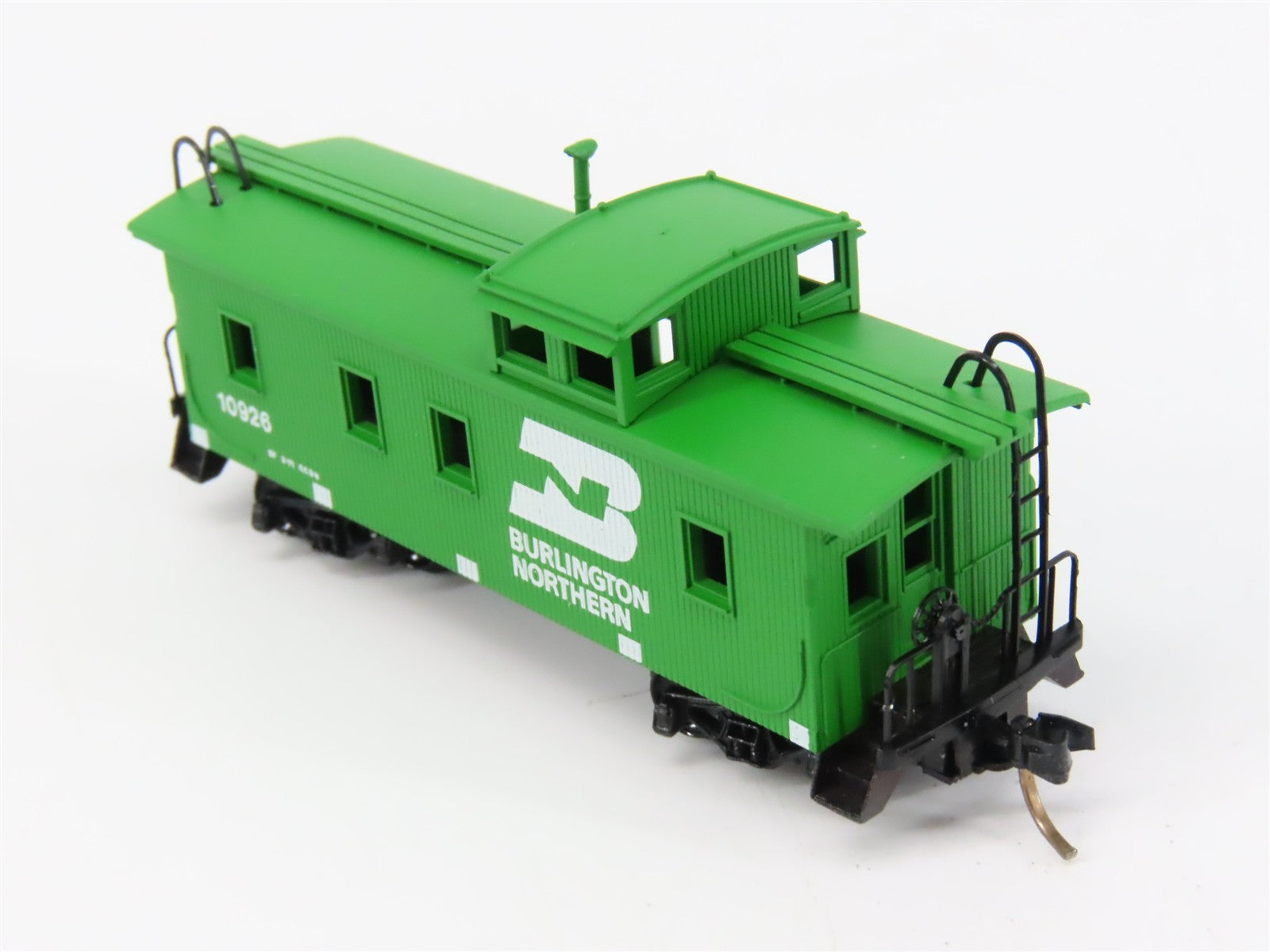 N Scale Micro-Trains MTL 51090 Burlington Northern 34' Wood-Sheathed Caboose RTR