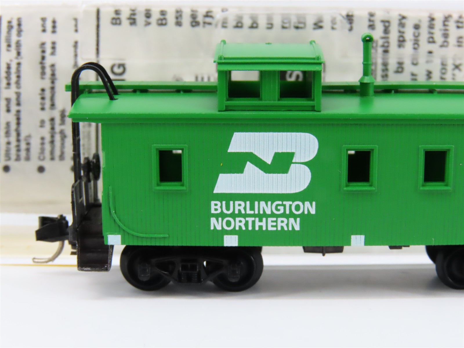N Scale Micro-Trains MTL 51090 Burlington Northern 34' Wood-Sheathed Caboose RTR