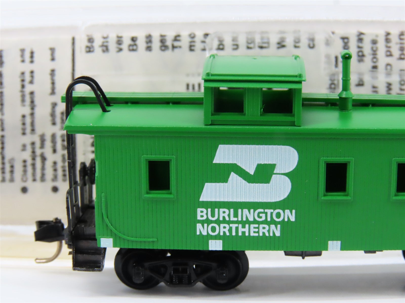 N Scale Micro-Trains MTL 51090 Burlington Northern 34' Wood-Sheathed Caboose RTR