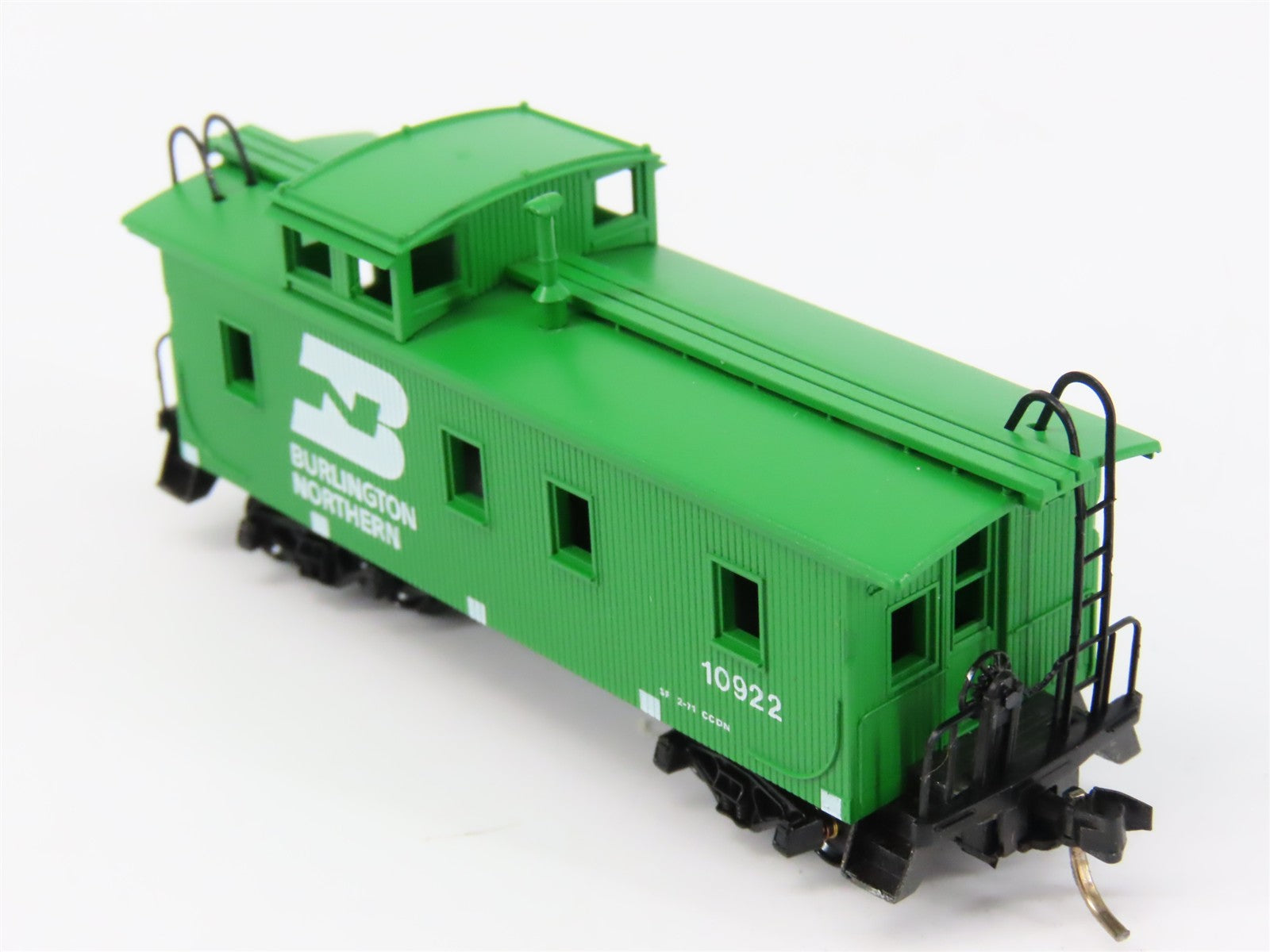 N Scale Micro-Trains MTL 51090 Burlington Northern 34' Wood-Sheathed Caboose RTR