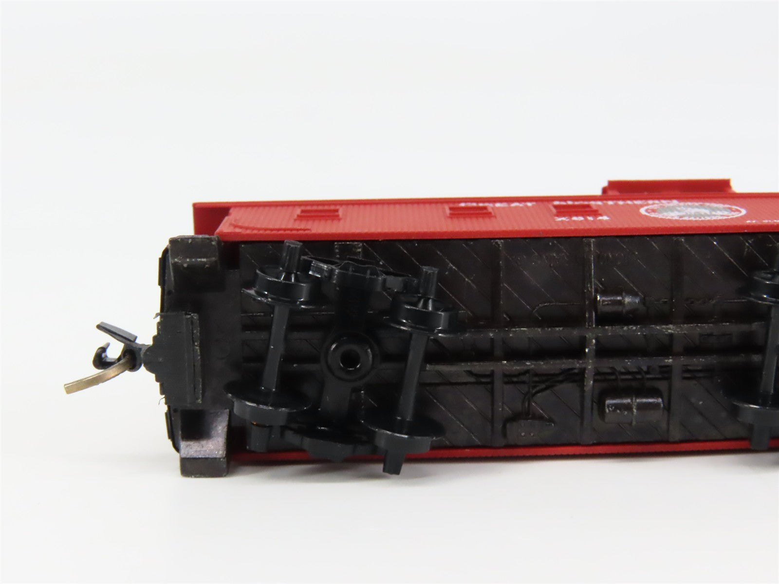 N Scale Micro-Trains MTL 51110 Great Northern 34' Wood-Sheathed Caboose X614 RTR