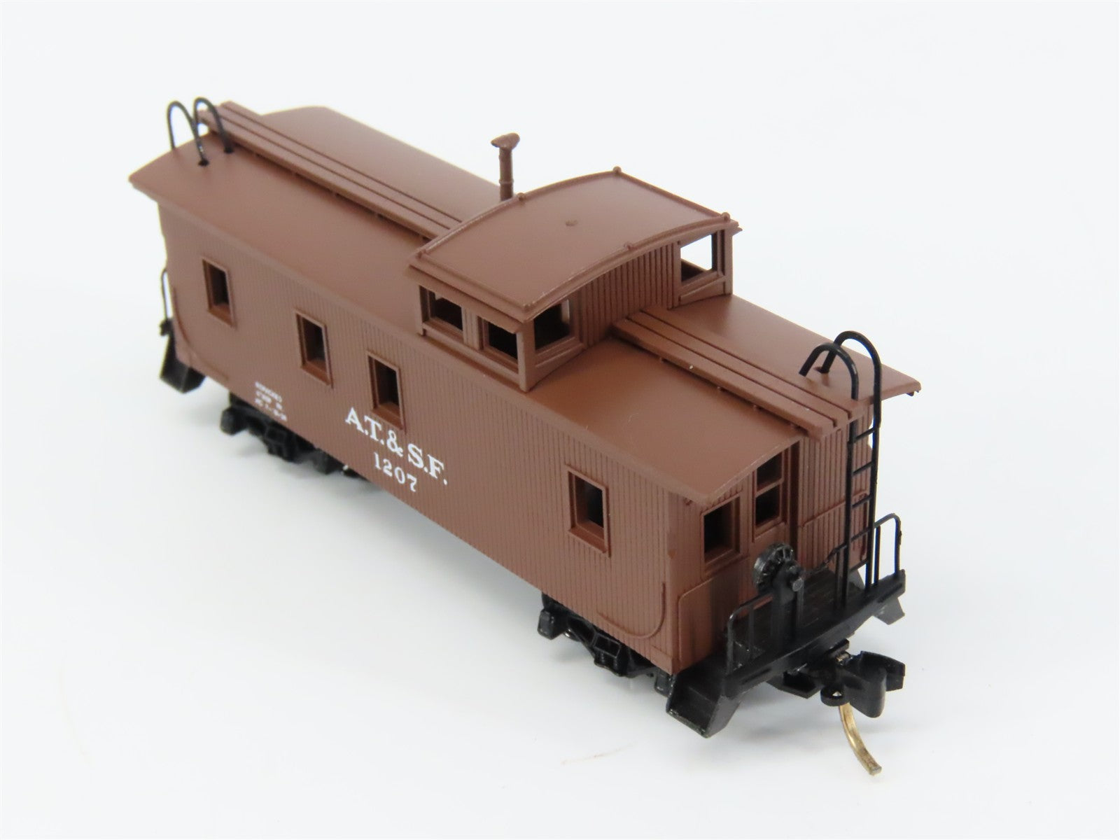 N Scale Micro-Trains MTL 51100 ATSF Santa Fe 34' Caboose 1207 RTR