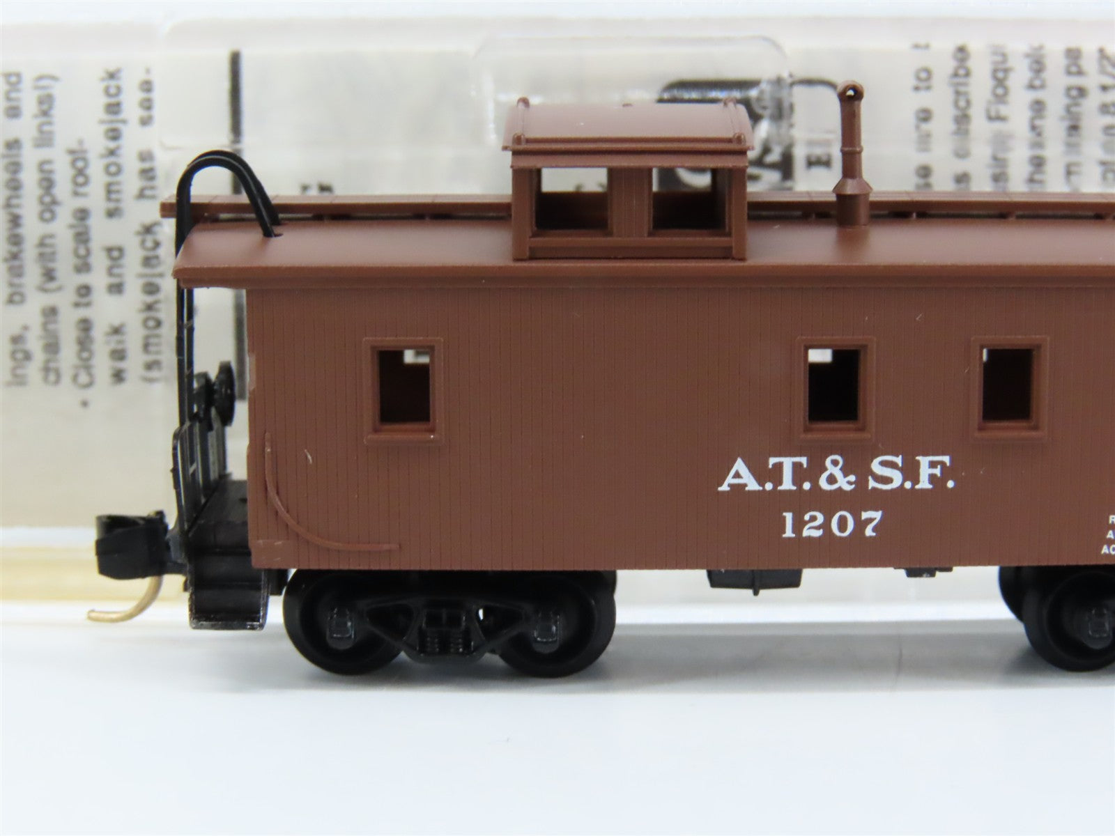 N Scale Micro-Trains MTL 51100 ATSF Santa Fe 34' Wood Sheathed Caboose 1207 RTR