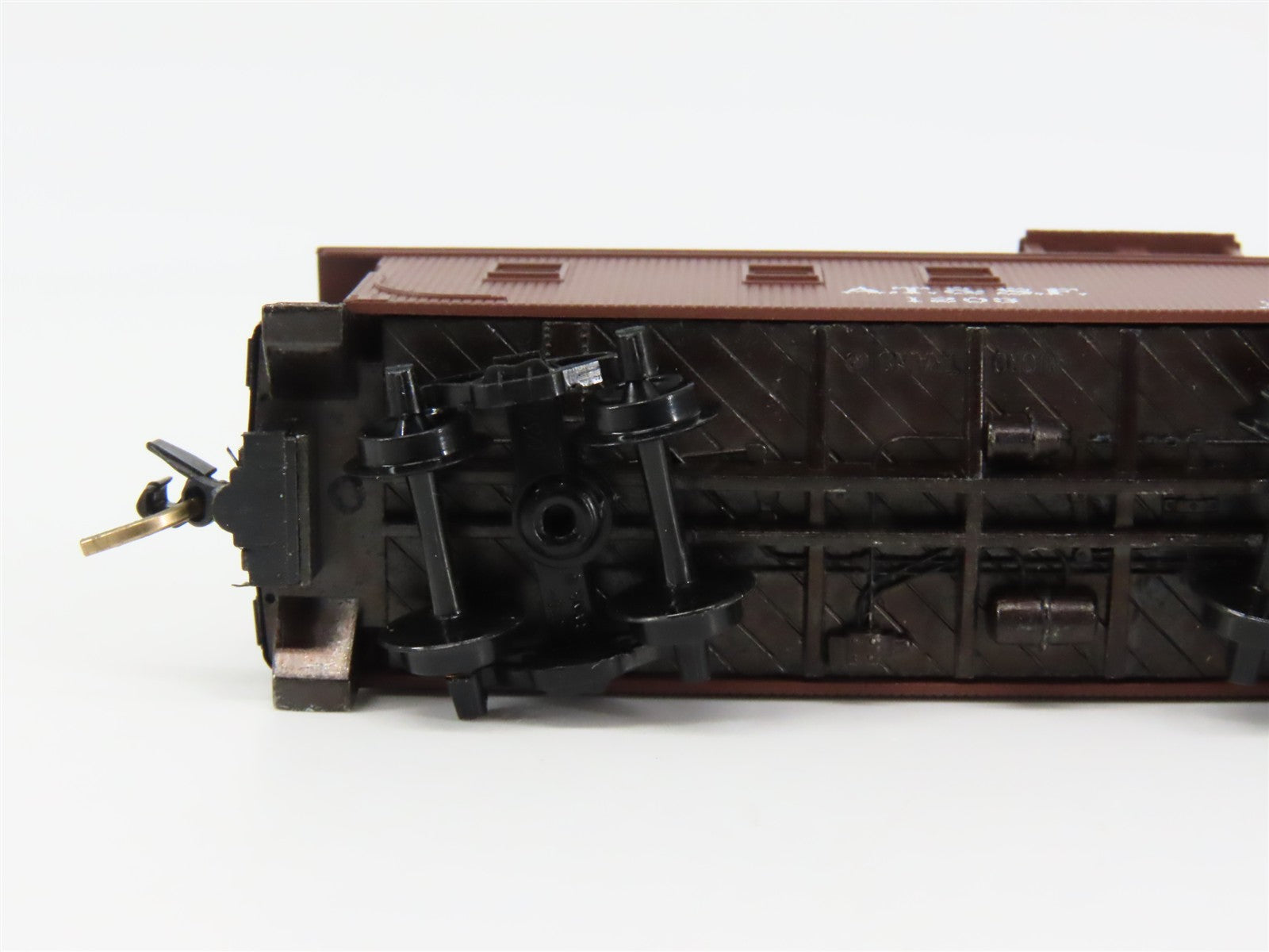 N Scale Micro-Trains MTL 51100 ATSF Santa Fe 34' Wood-Sheathed Caboose 1203 RTR