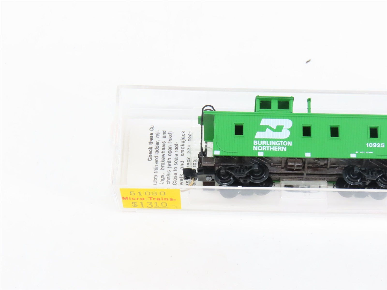 N Scale Micro-Trains MTL 51090 Burlington Northern 34' Wood-Sheathed Caboose RTR