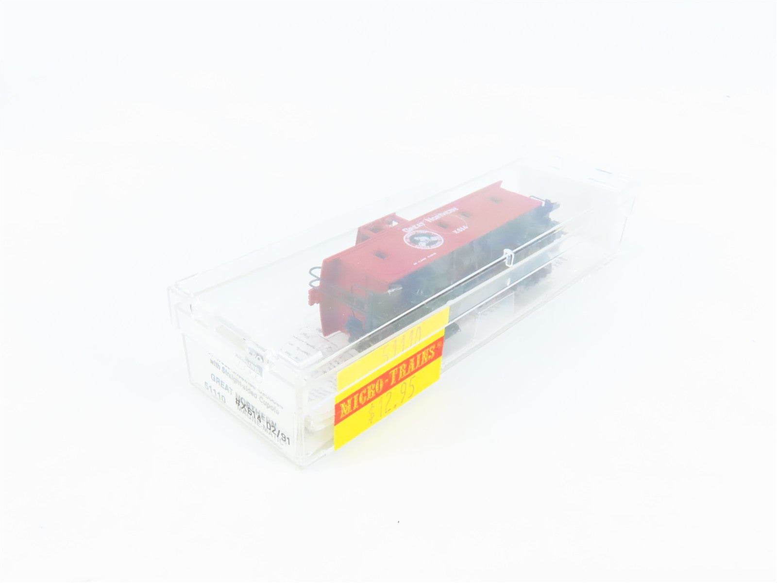 N Scale Micro-Trains MTL 51110 Great Northern 34' Wood-Sheathed Caboose X614 RTR