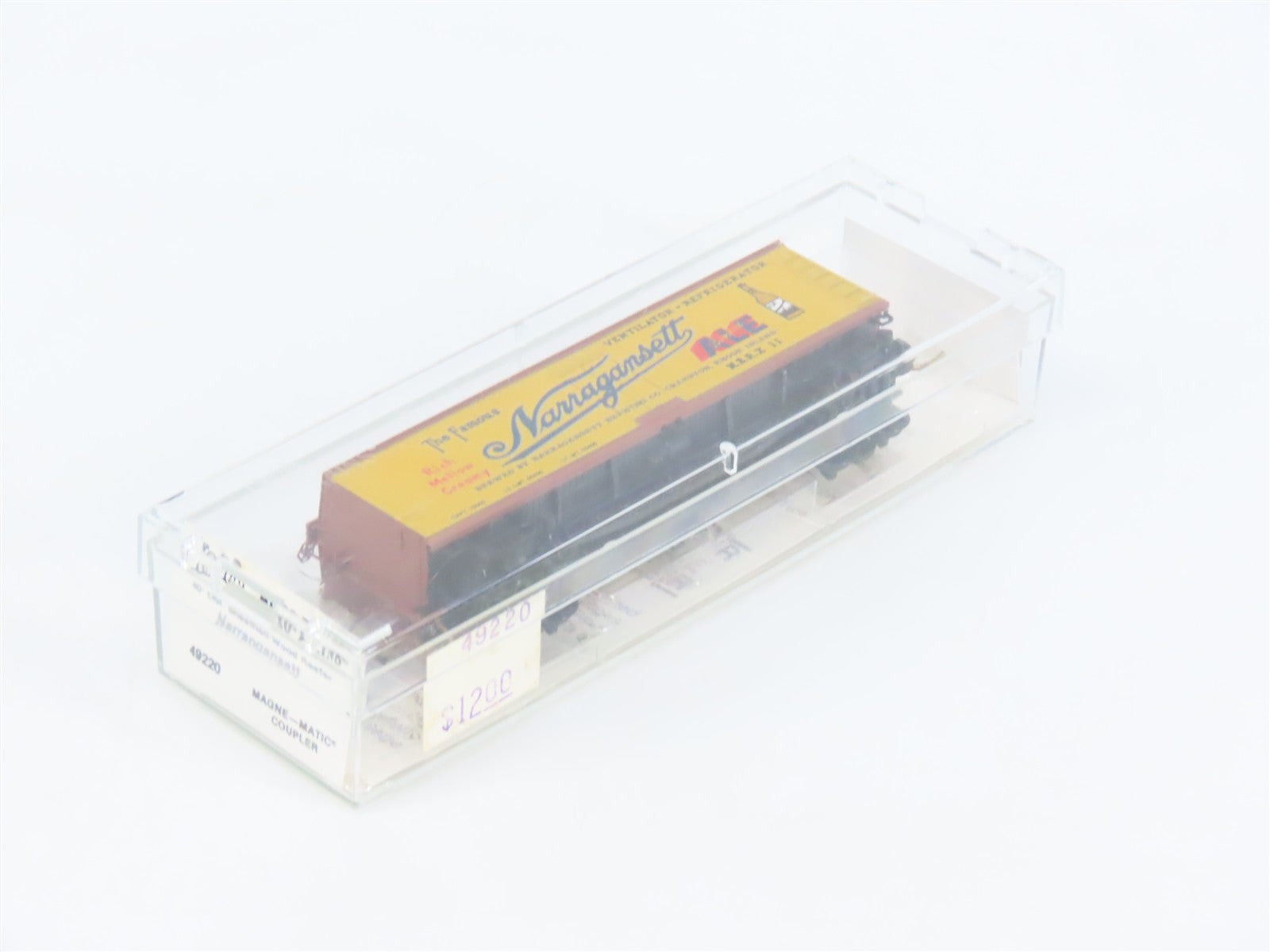 N Scale Micro-Trains MTL 49220 Narragansett 40' Double Sheathed Wood Reefer RTR