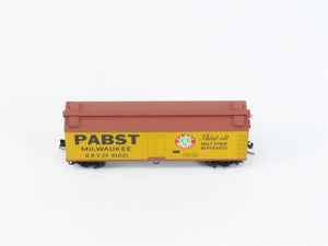 N Scale Micro-Trains MTL 49200 URTC Pabst 40' Double Sheathed Wood Reefer RTR