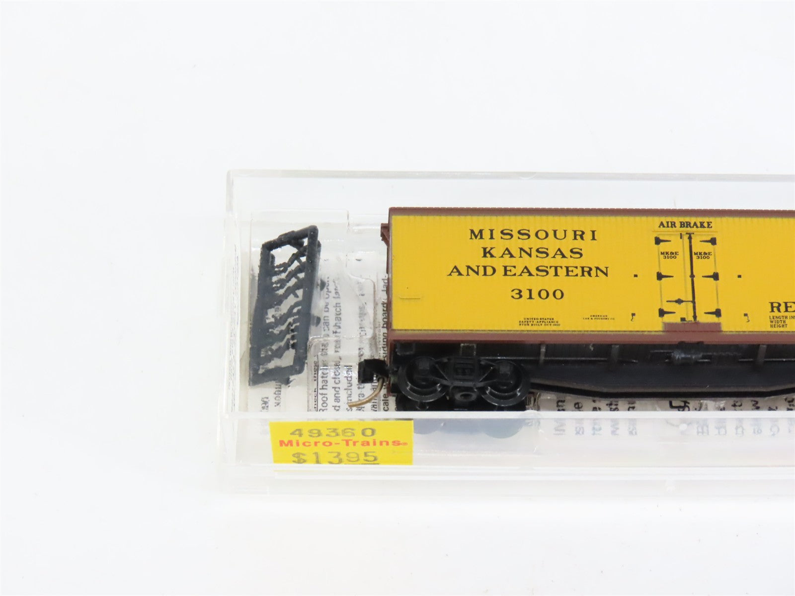 N Scale Micro-Trains MTL 49360 Missouri, Kansas & Eastern 40' Wood Reefer RTR