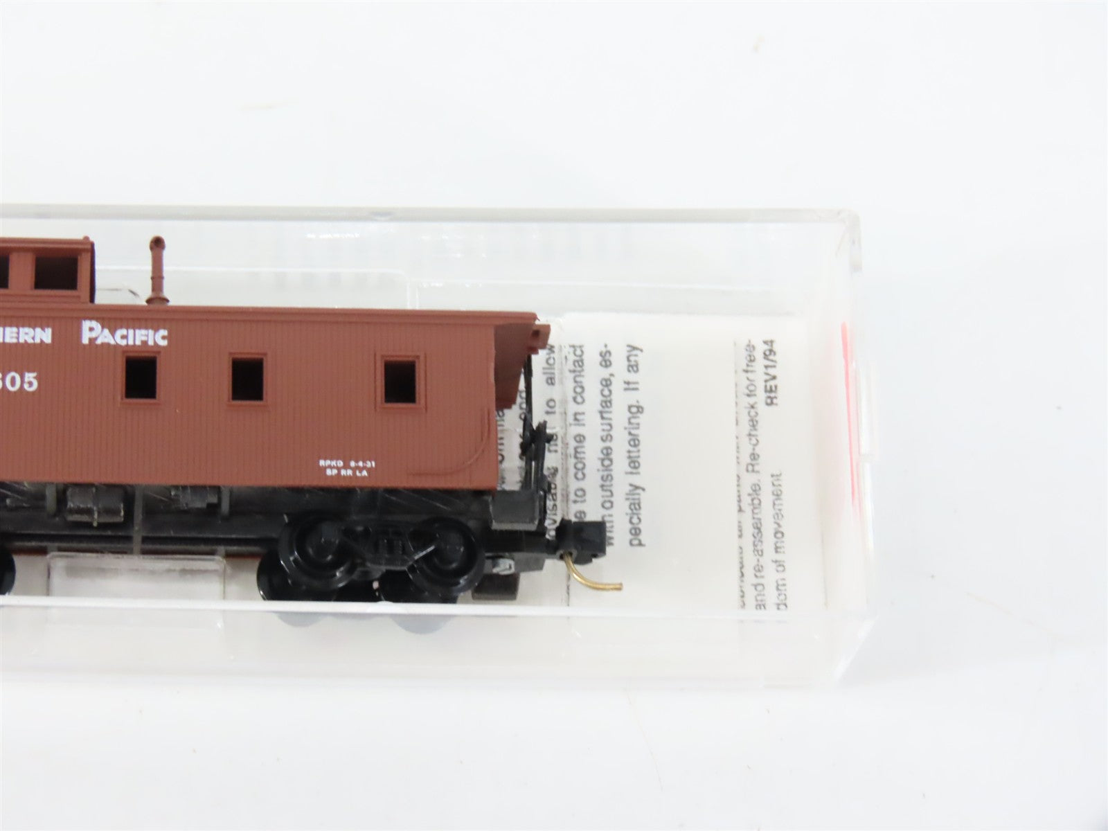 N Scale Micro-Trains MTL 51150 SP Southern Pacific 34' Wood Sheathed Caboose RTR