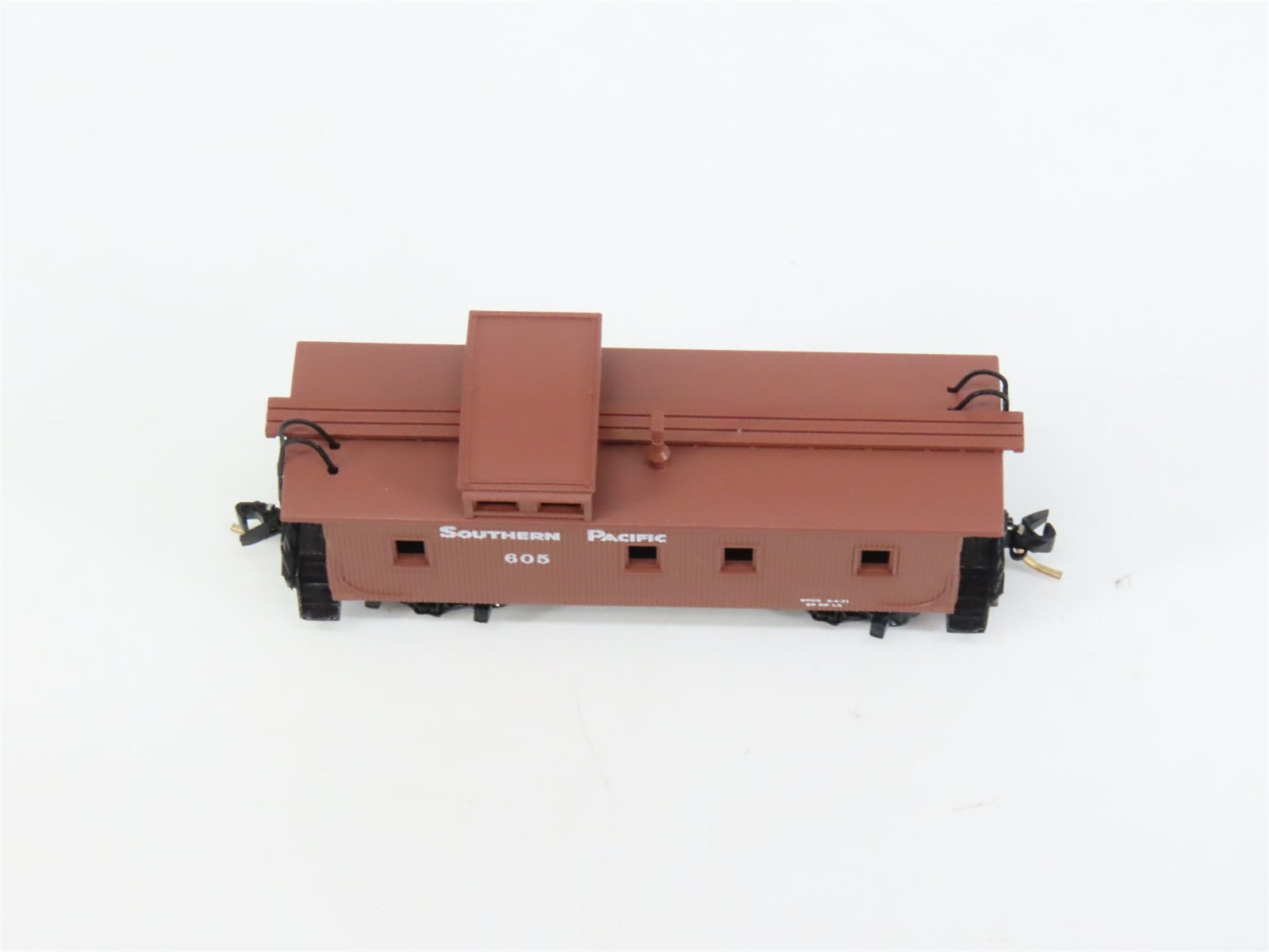 N Scale Micro-Trains MTL 51150 SP Southern Pacific 34' Wood Sheathed Caboose RTR