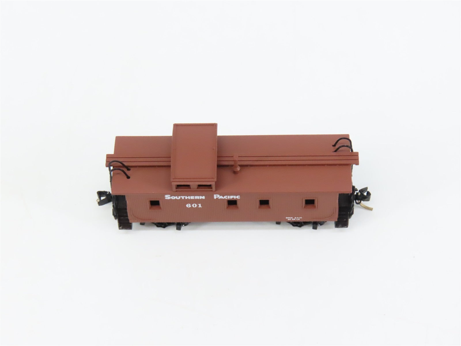 N Scale Micro-Trains MTL 51150 SP Southern Pacific 34' Wood-Sheathed Caboose RTR
