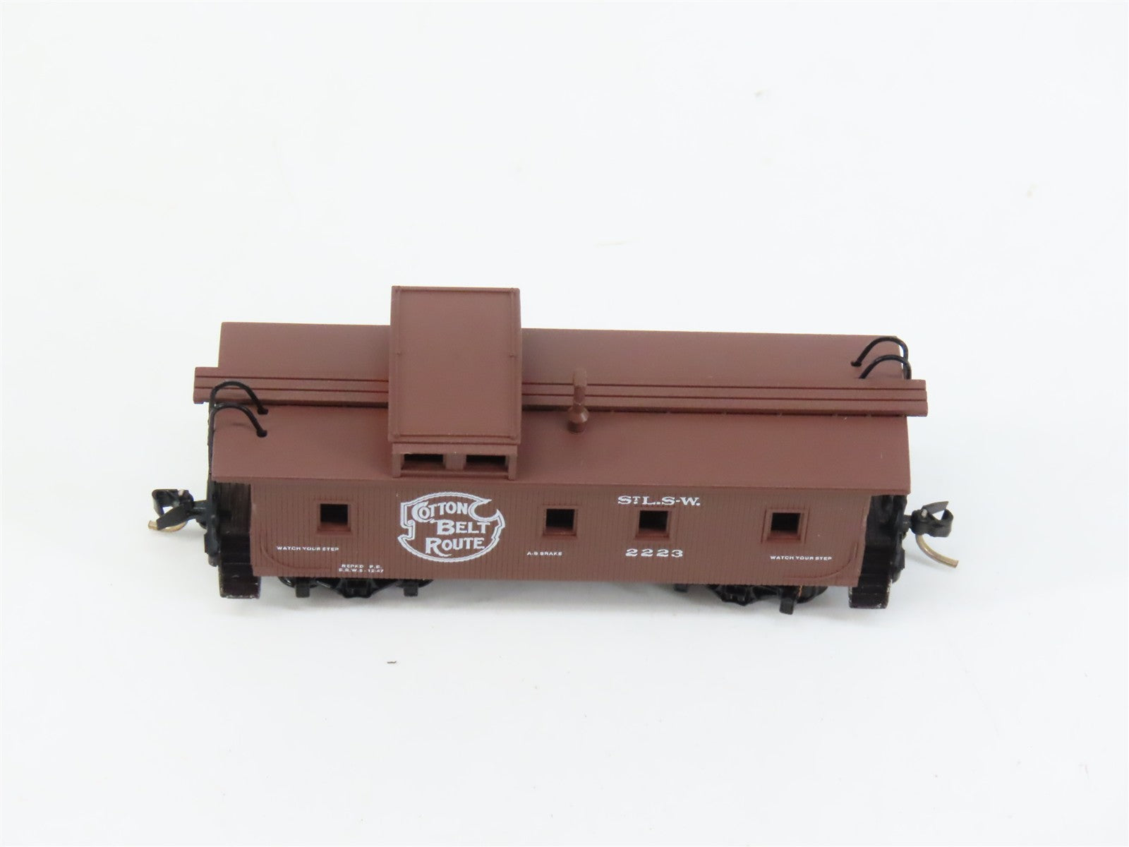 N Scale Micro-Trains MTL 51170 Cotton Belt Route 34' Wood-Sheathed Caboose RTR