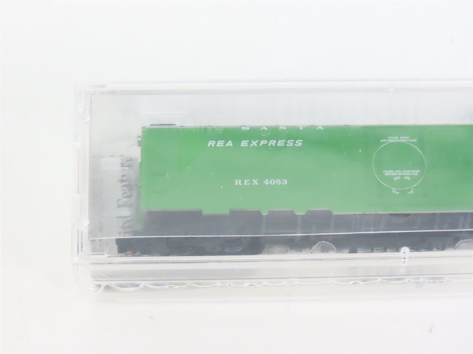 N Scale Micro-Trains MTL 52030 REX Santa Fe 52' Riveted Steel Express Reefer RTR