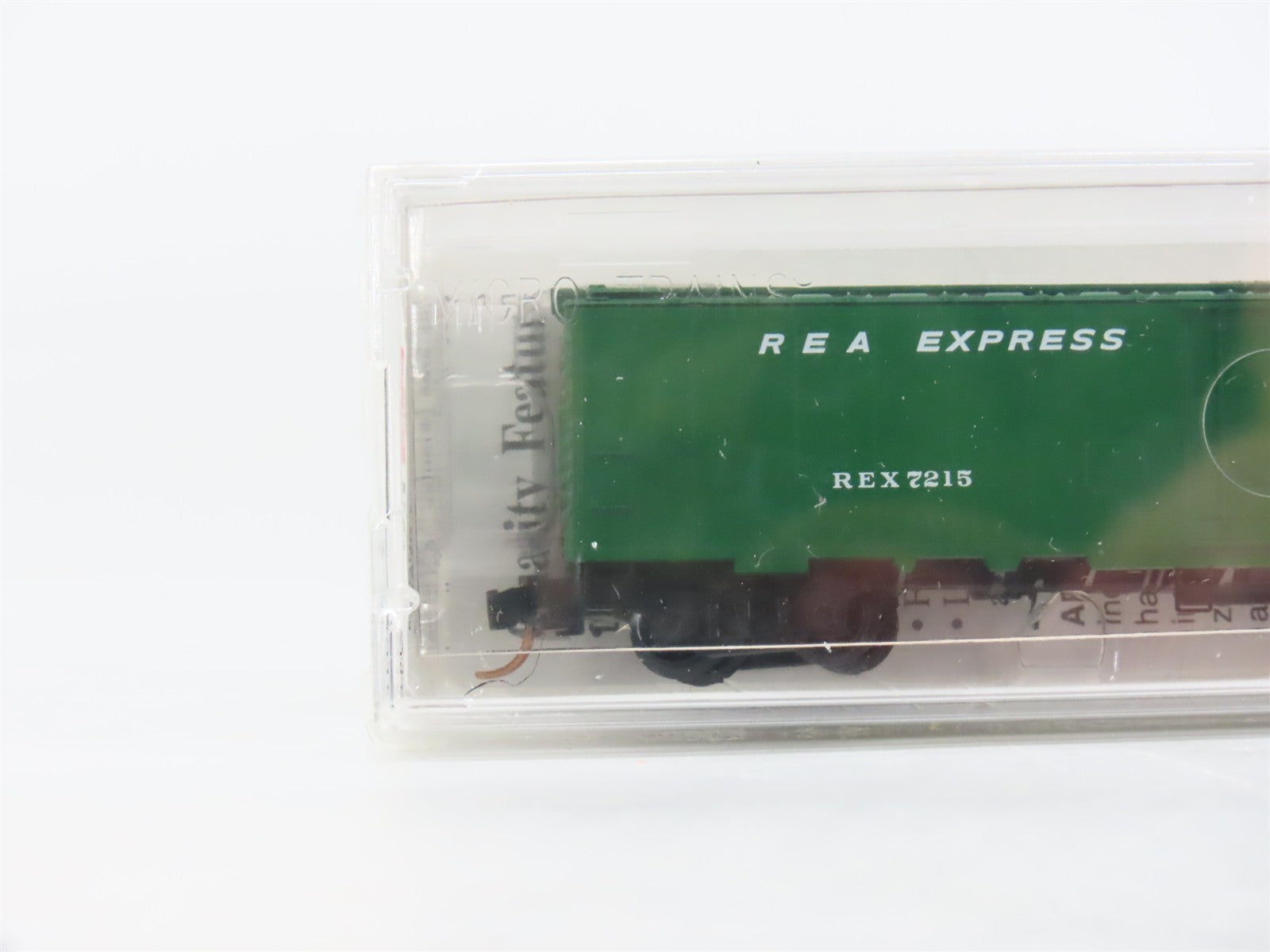 N Scale Micro-Trains MTL 52020 REA Express 52' Riveted Steel Express Reefer RTR