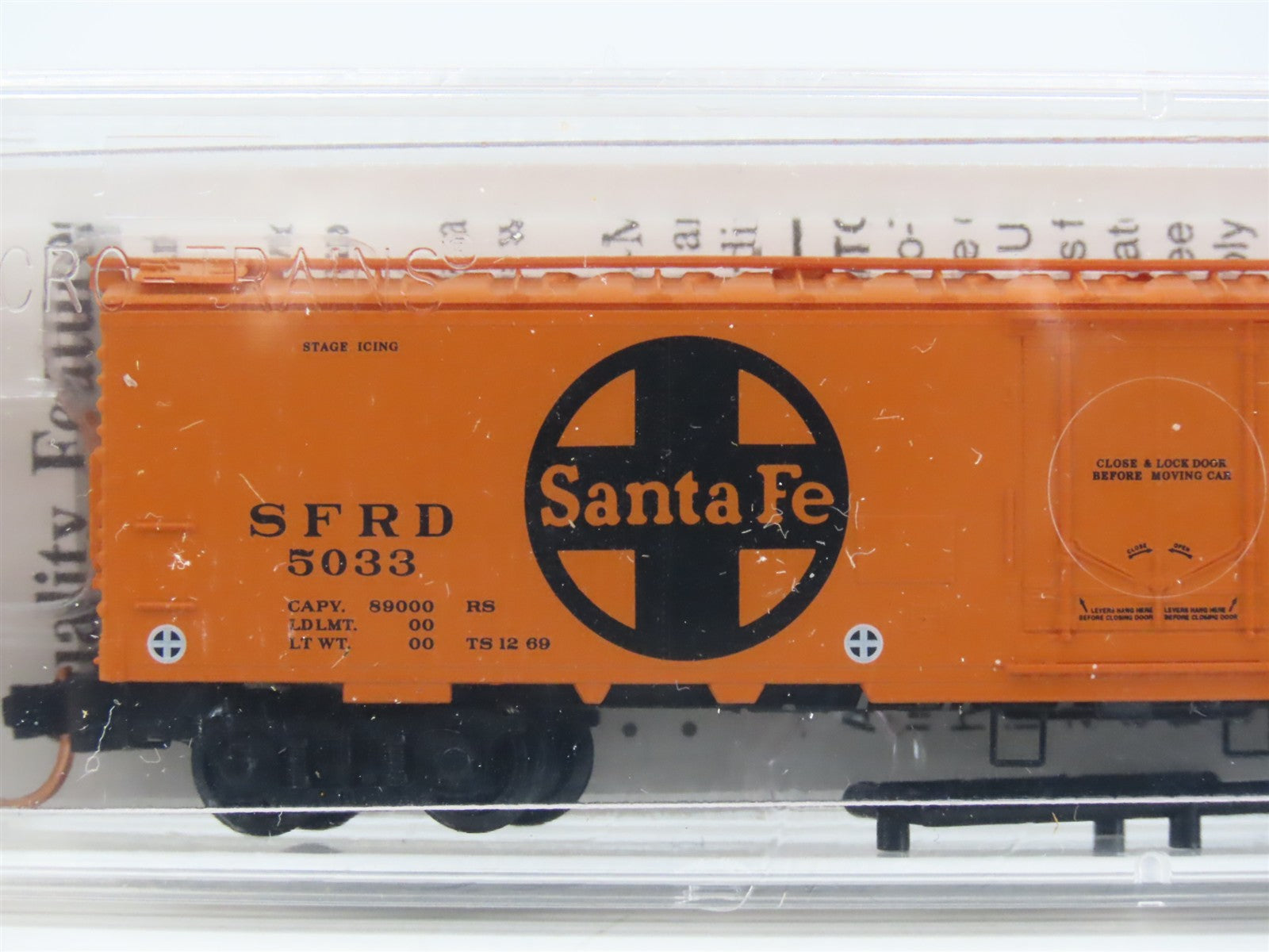 N Scale Micro-Trains MTL 52050 Atchison, Topeka & Santa Fe 52' Reefer RTR